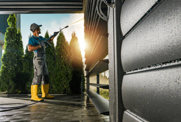 Animal Enclosure Cleaning in Spring Valley Village, TX